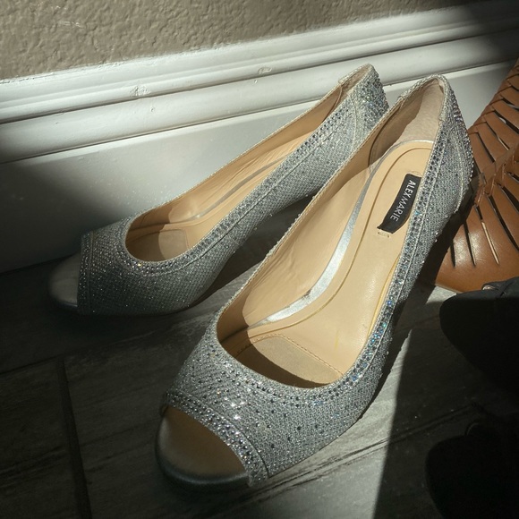 Alex Marie Shoes - alex marie cinderella looking bejeweled low heels